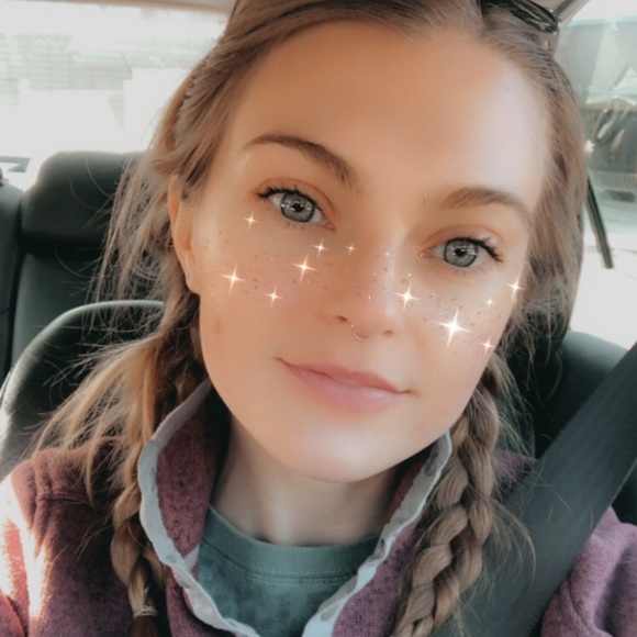 Meet your Posher, Melrose - Picture 1 of 1